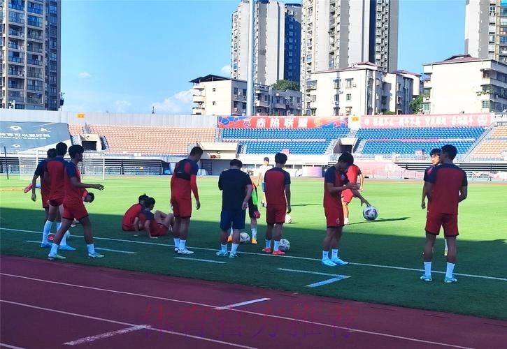 中德足协、德甲联盟召开视讯会议推动视频助理裁判项目合作 中德足协、德甲联盟召开视讯会议推动视频助理裁判项目合作